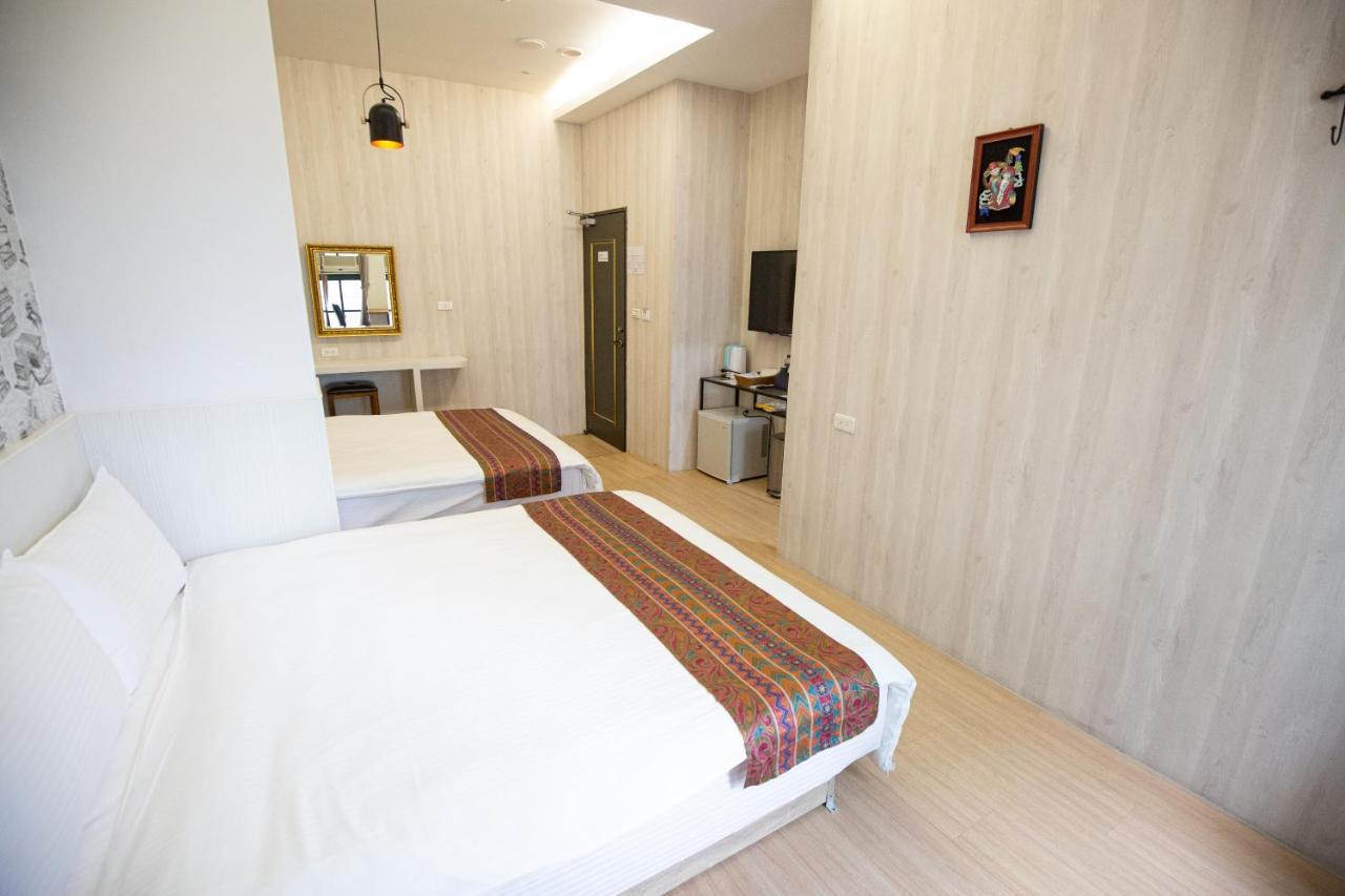 Jia-Jia Business Hotel Luodong Eksteriør bilde