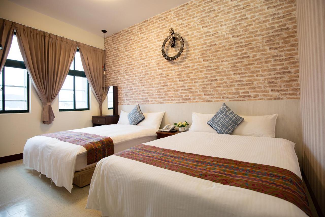 Jia-Jia Business Hotel Luodong Eksteriør bilde